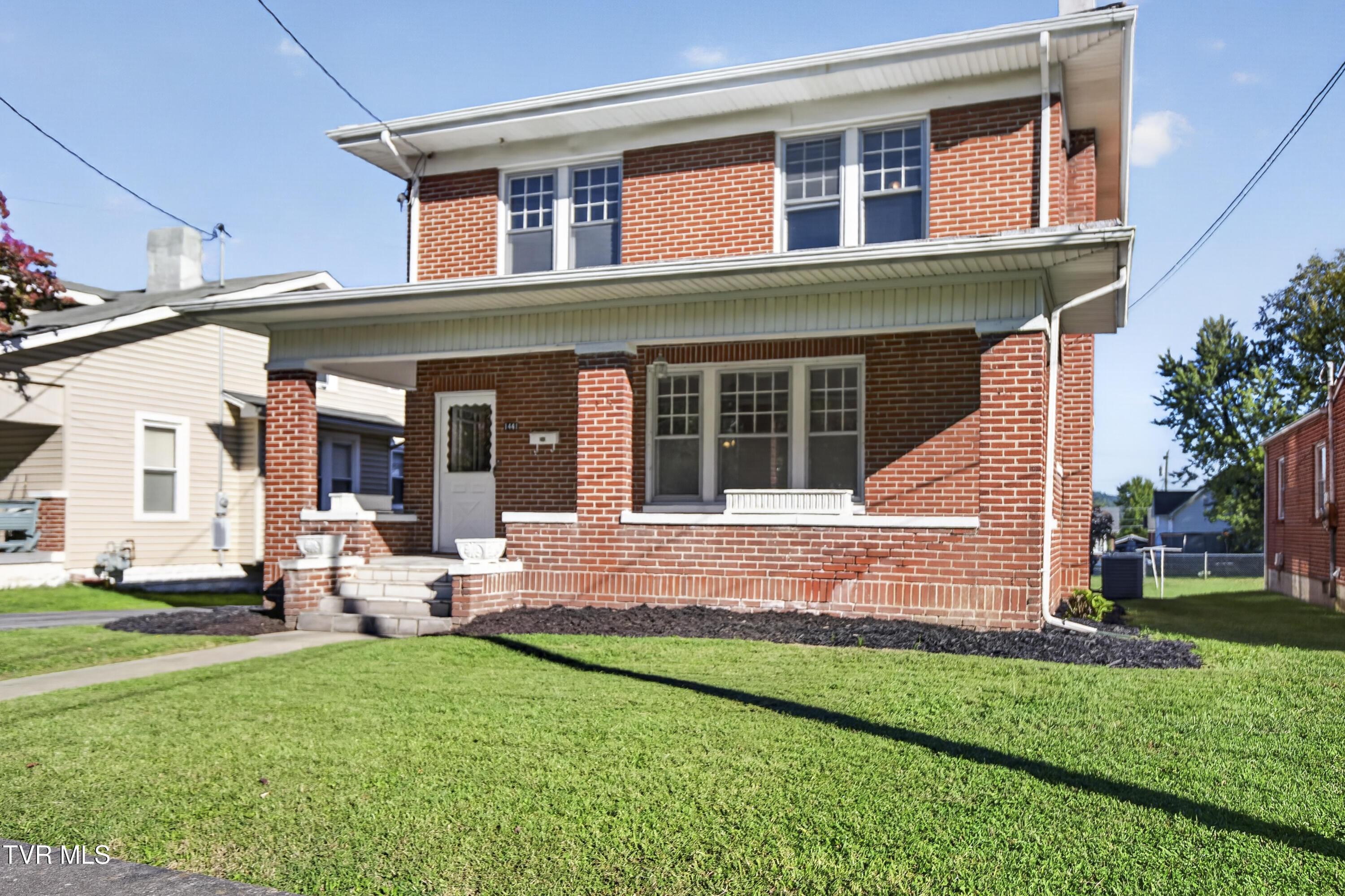 1441-Windsor-Ave-Bristol-TN Matt-Smith-R