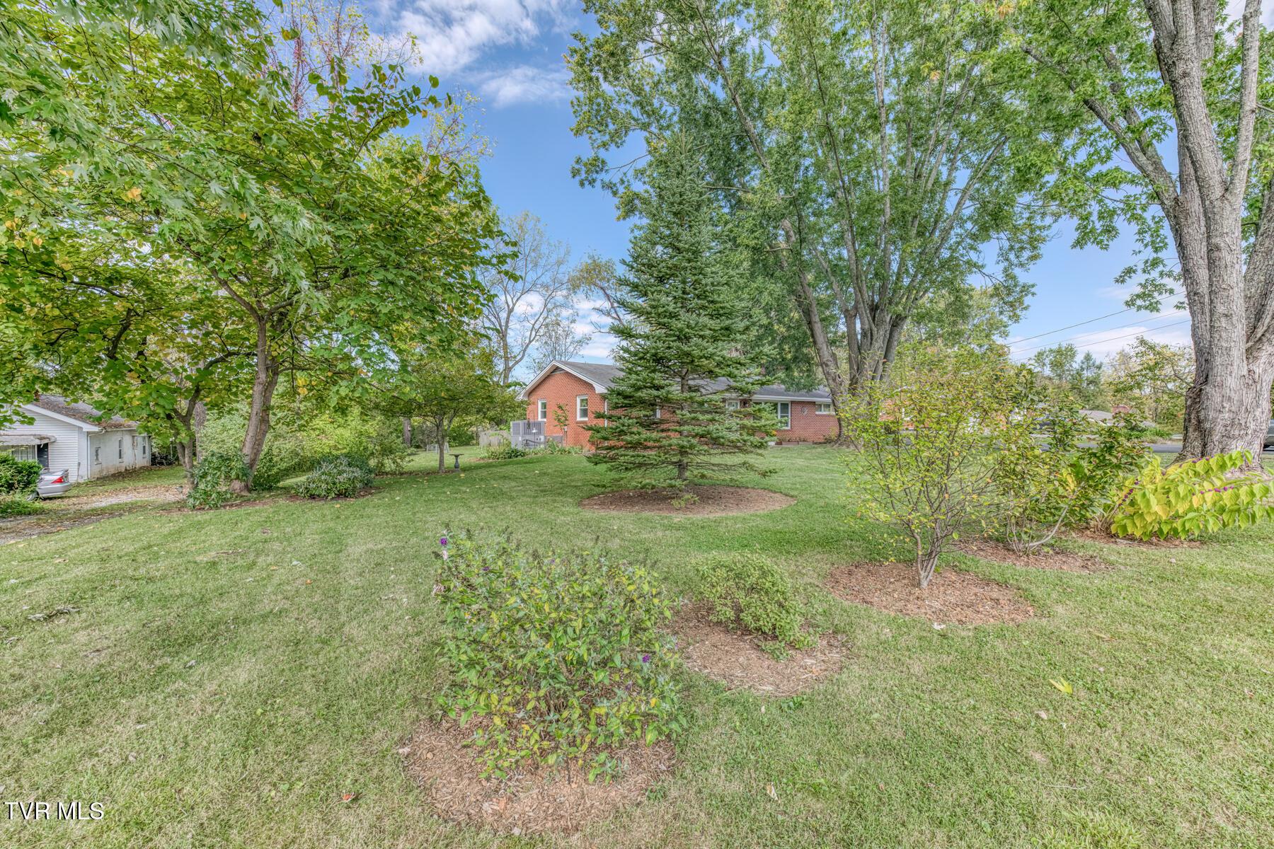 133 Northeast Dr-42