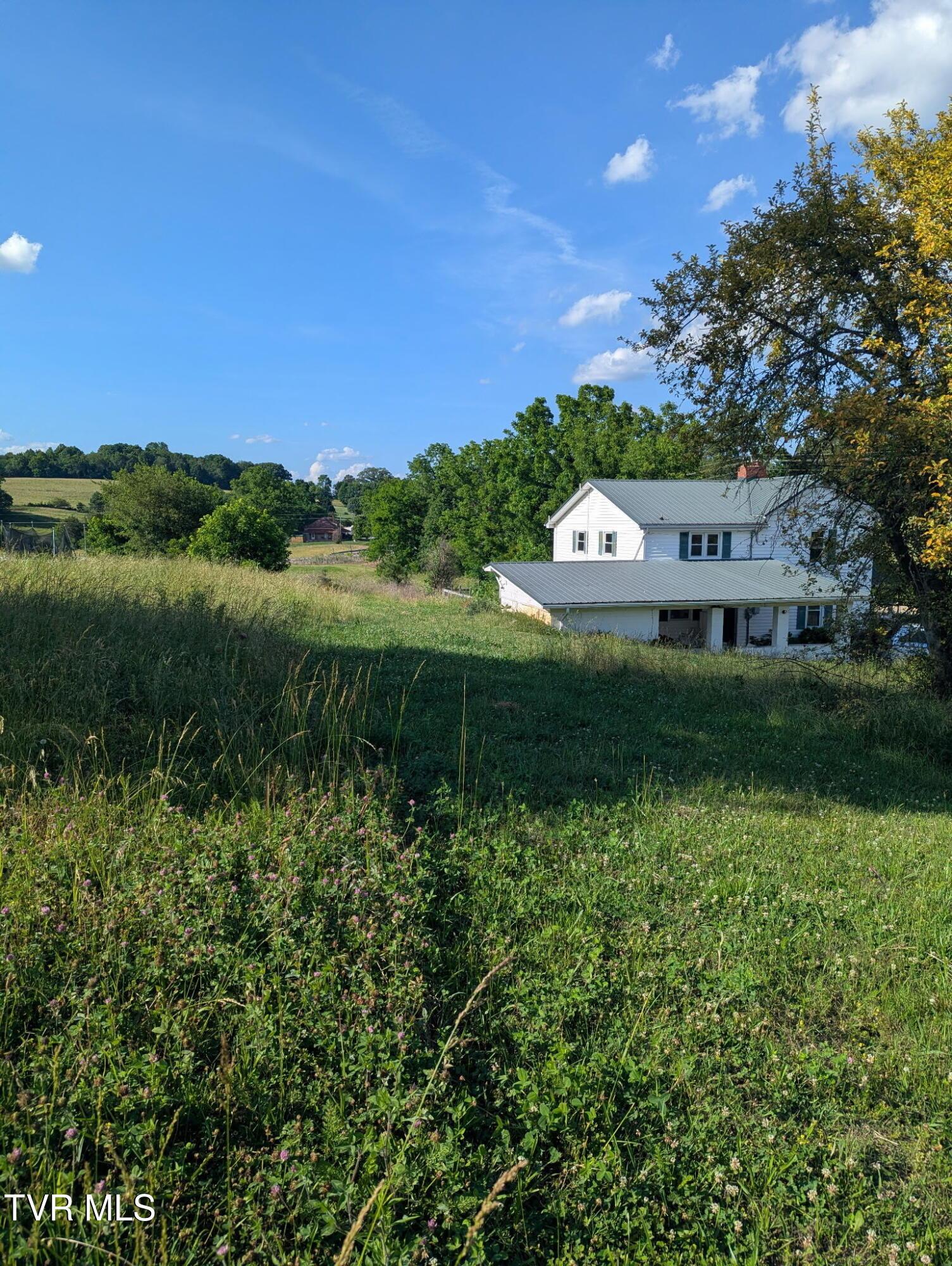 PXL_20260528_214842231