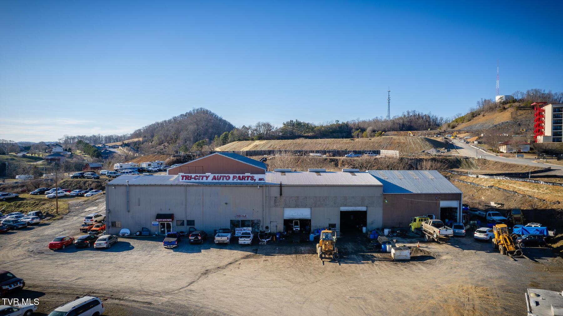 Photo of 18,520 sq ft, 3.31 ac commercial sale at 116 Old Thomas Bridge Road