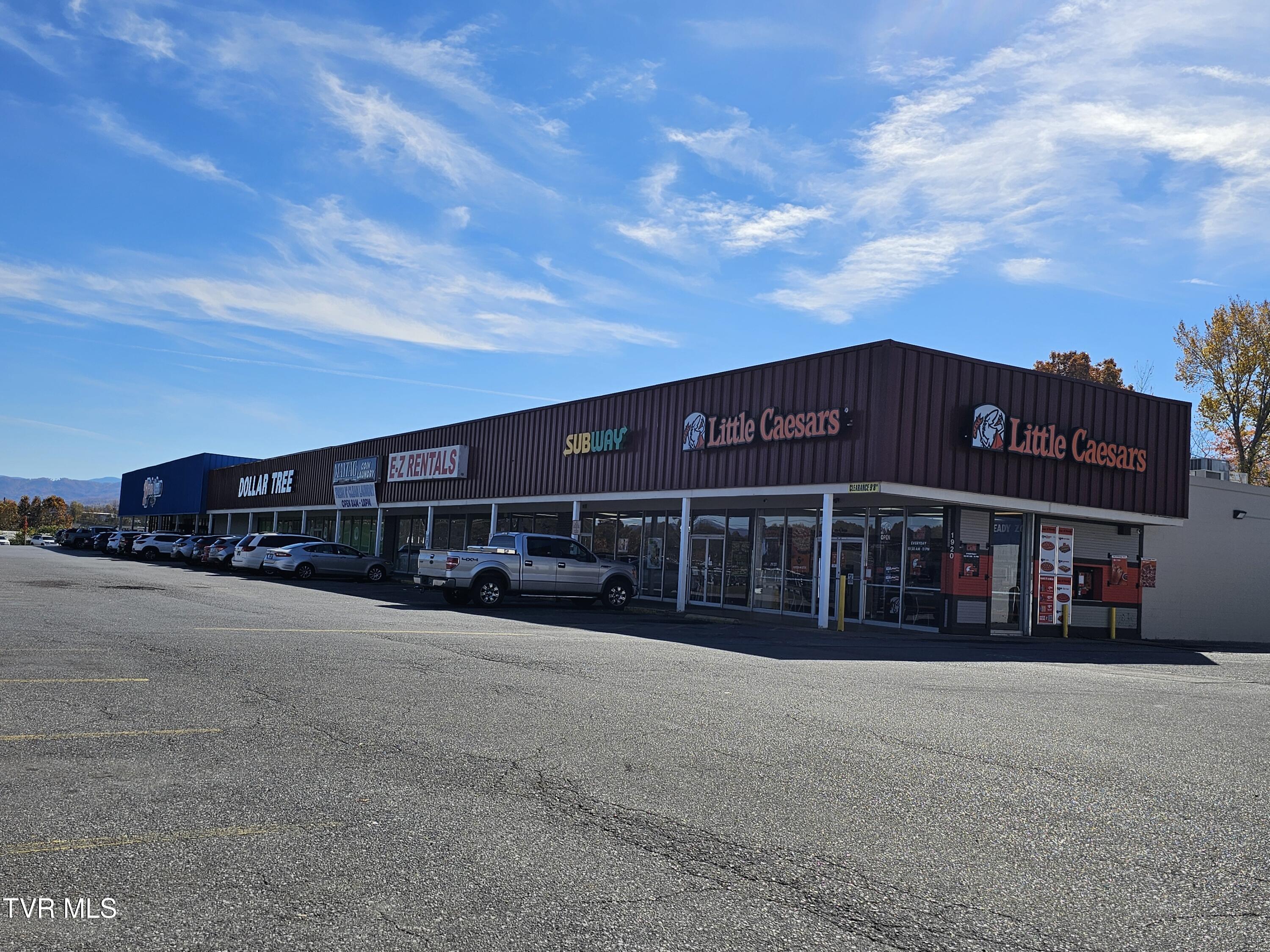 Photo of 54,295 sq ft, 4.30 ac commercial sale at 1950 South Roan Street