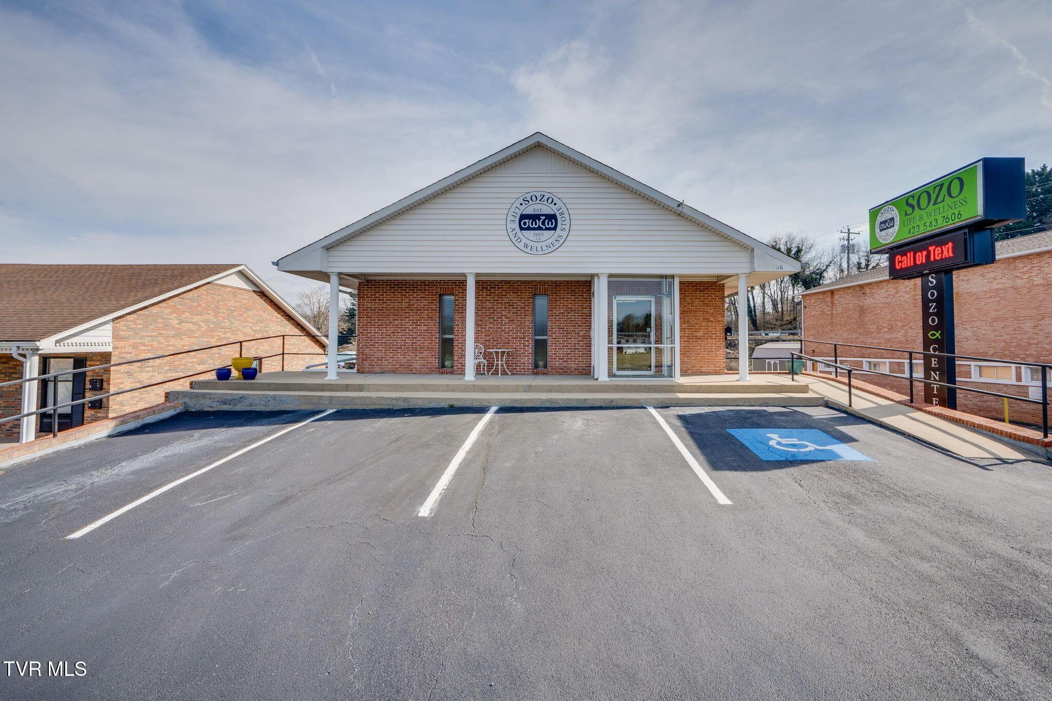 Photo of 3,600 sq ft, 0.39 ac commercial sale at 106 Rogosin Drive