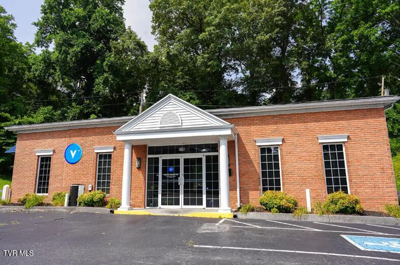 Photo of 1,300 sq ft, 0.5 ac commercial sale at 216 West Ravine Road