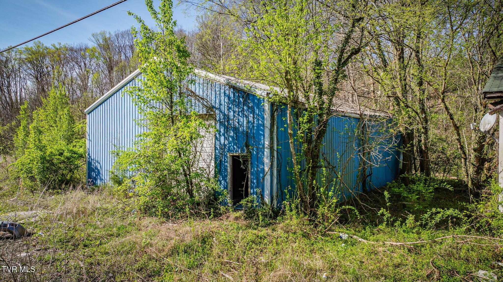 Photo of 2,400 sq ft, 1.40 ac commercial sale at 571 Walnut Hill Road