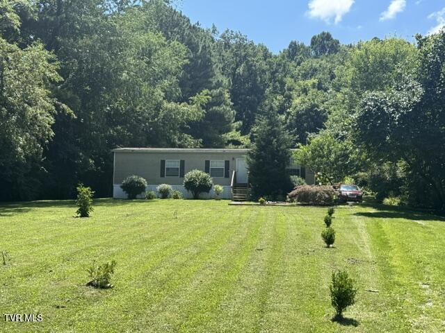Photo of 3 bed, 2 bath, 1,404 sq ft single family residence at 235 Shipley Ferry Road