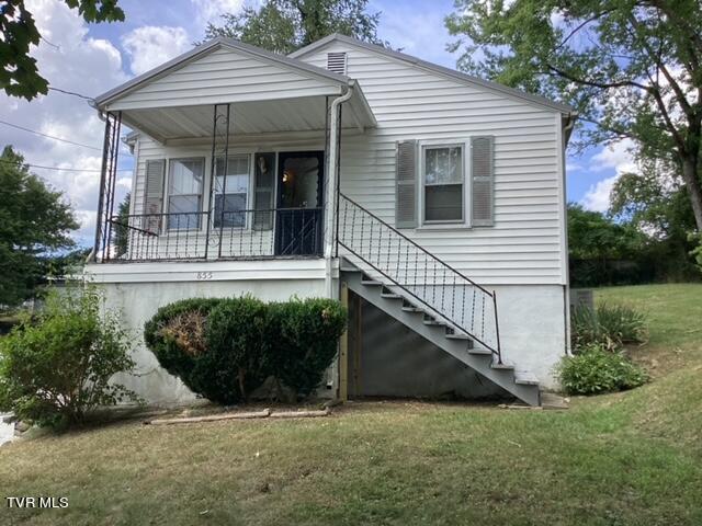 Photo of 2 bed, 1 bath, 768 sq ft residential lease at Address withheld by seller
