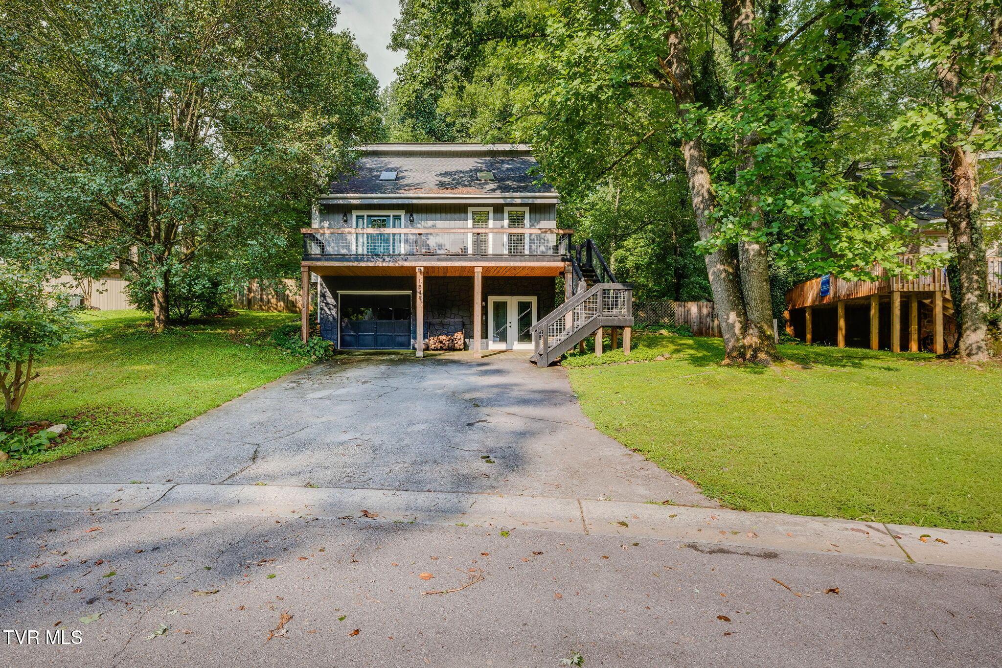 Photo of 3 bed, 3 bath, 1,762 sq ft single family residence at 1848 Todd Drive