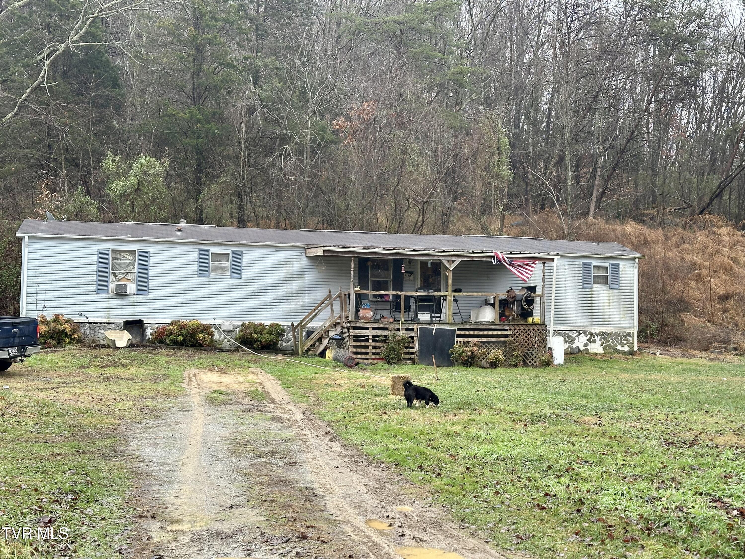 Photo of 3 bed, 2 bath, 924 sq ft single family residence at 8500 Old Stage Road