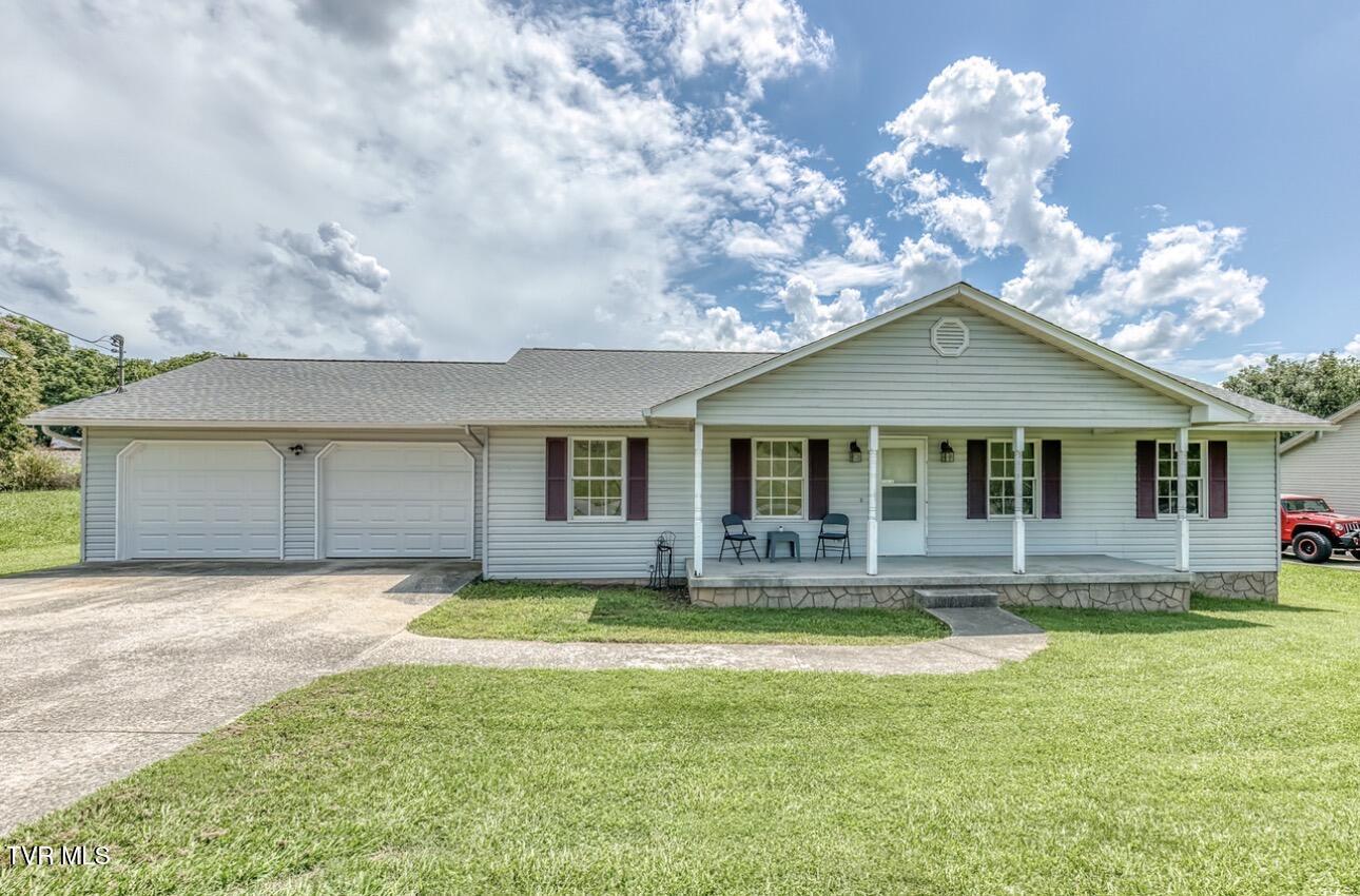 Photo of 3 bed, 2 bath, 1,288 sq ft single family residence at 758 Old Stage Road