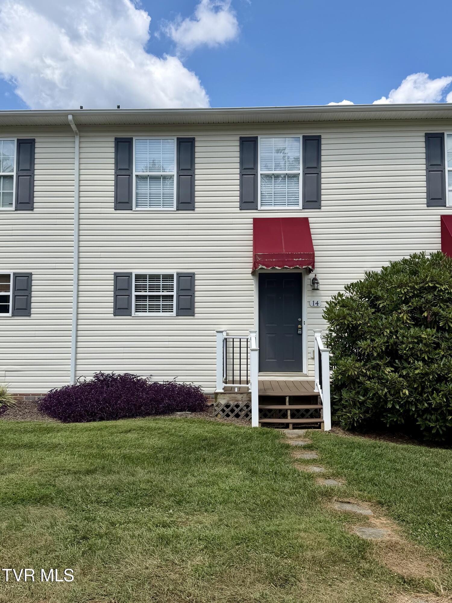 Photo of 2 bed, 2 bath, 1,280 sq ft residential lease at Address withheld by seller