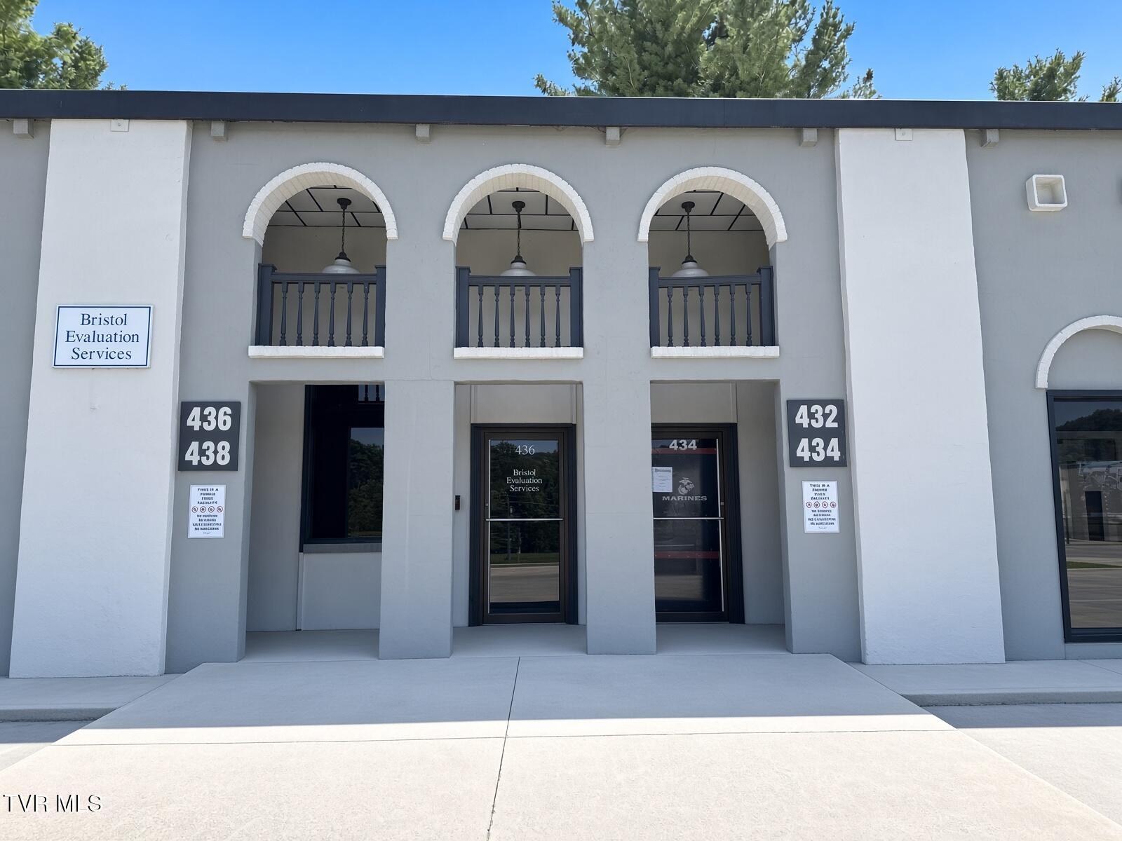 Photo of 1,100 sq ft, 5.27 ac commercial lease at 1241 Volunteer Parkway ## 432