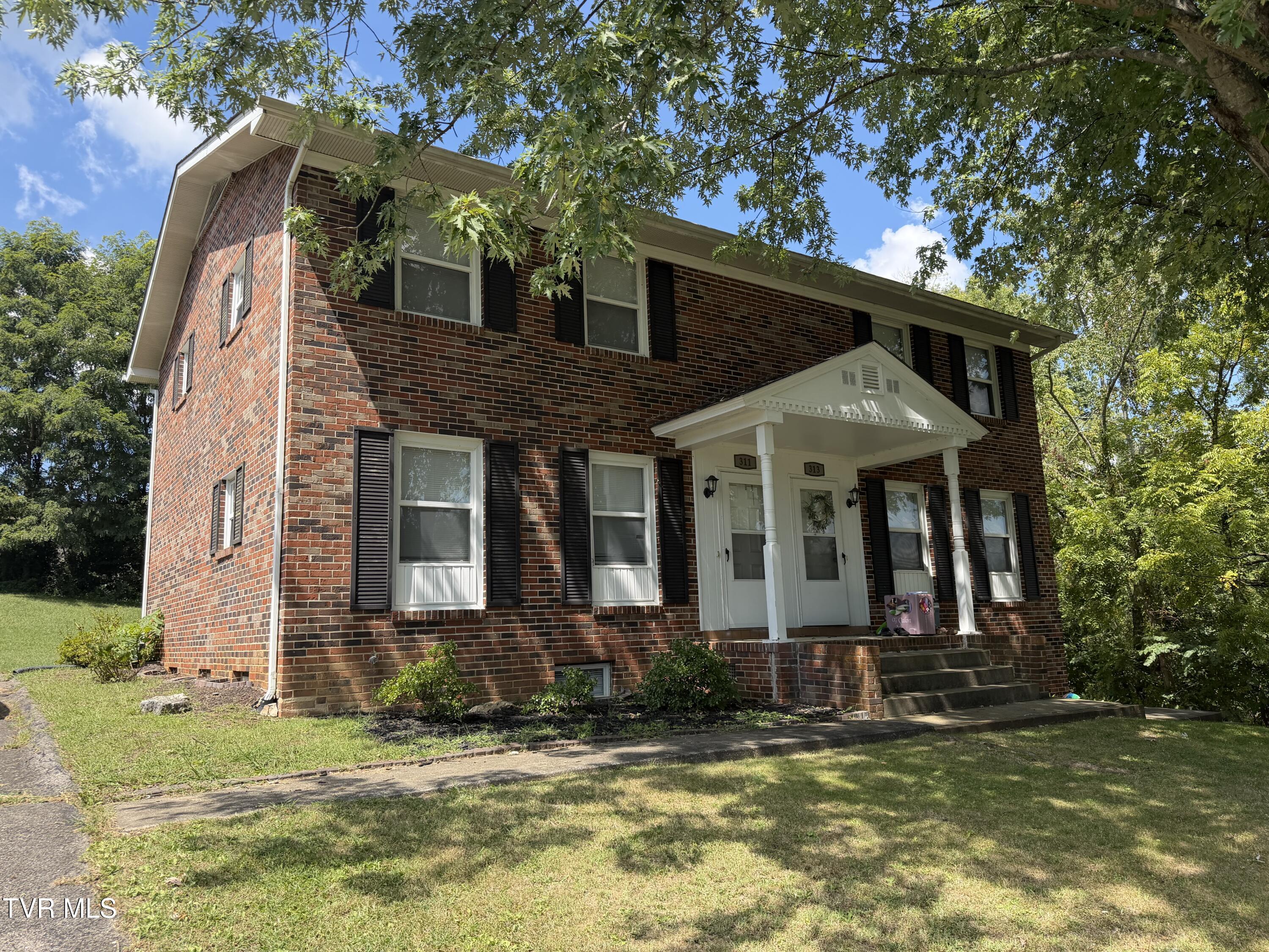 Photo of 2 bed, 2 bath, 3,266 sq ft residential lease at 311 Redstone Drive ## -313