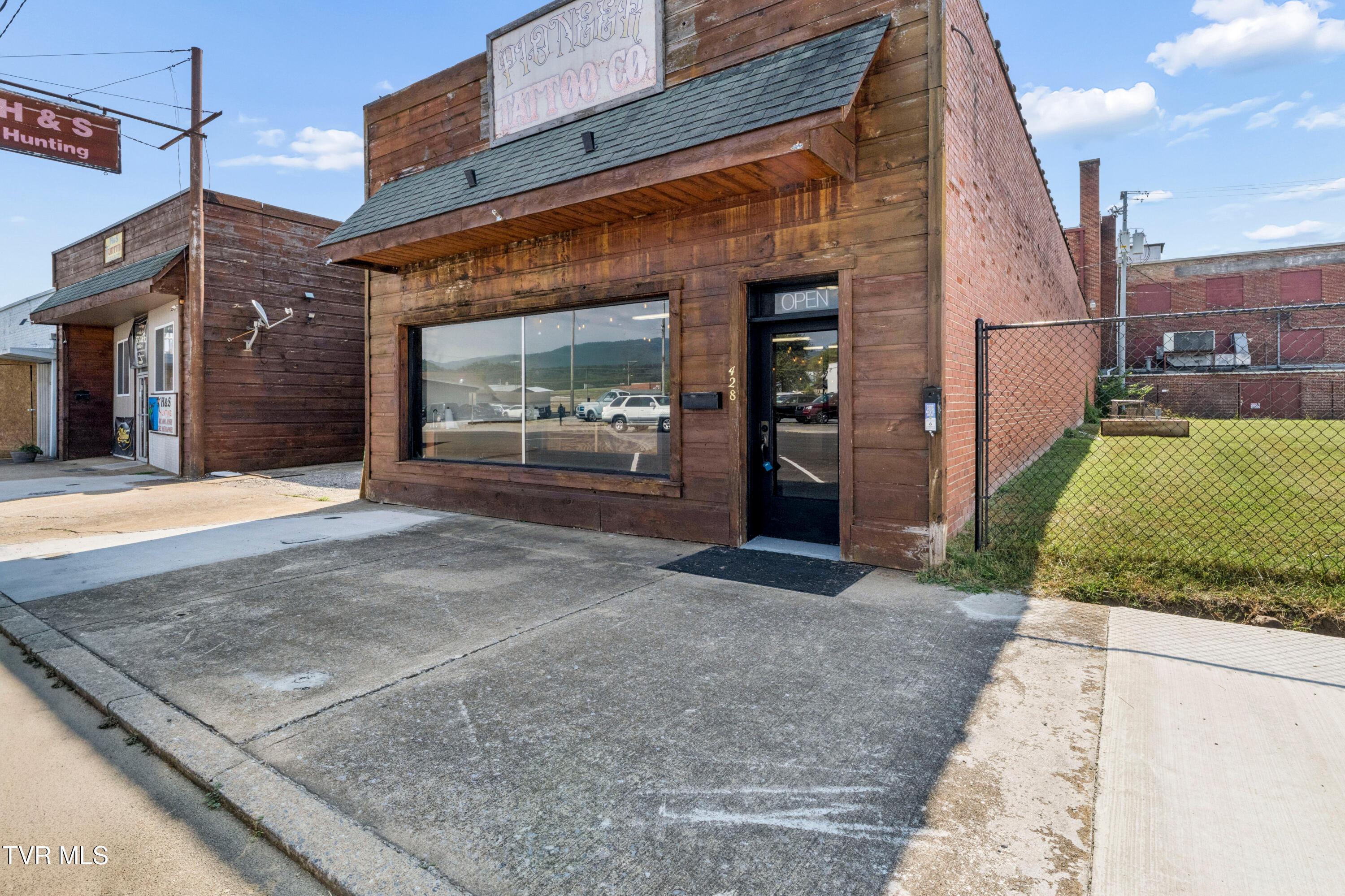 Photo of 2,925 sq ft commercial sale at 428 East E Street