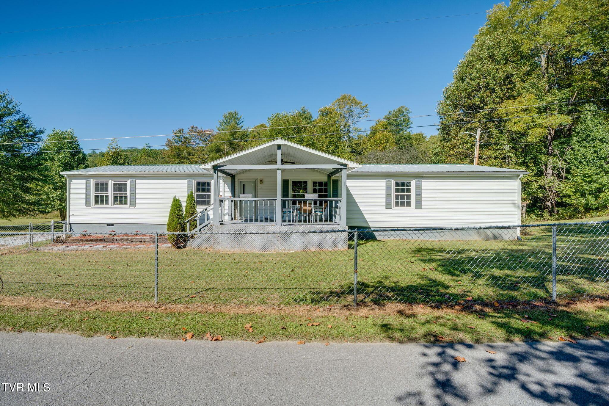 Photo of 3 bed, 2 bath, 2,230 sq ft single family residence at 220 Falls Road