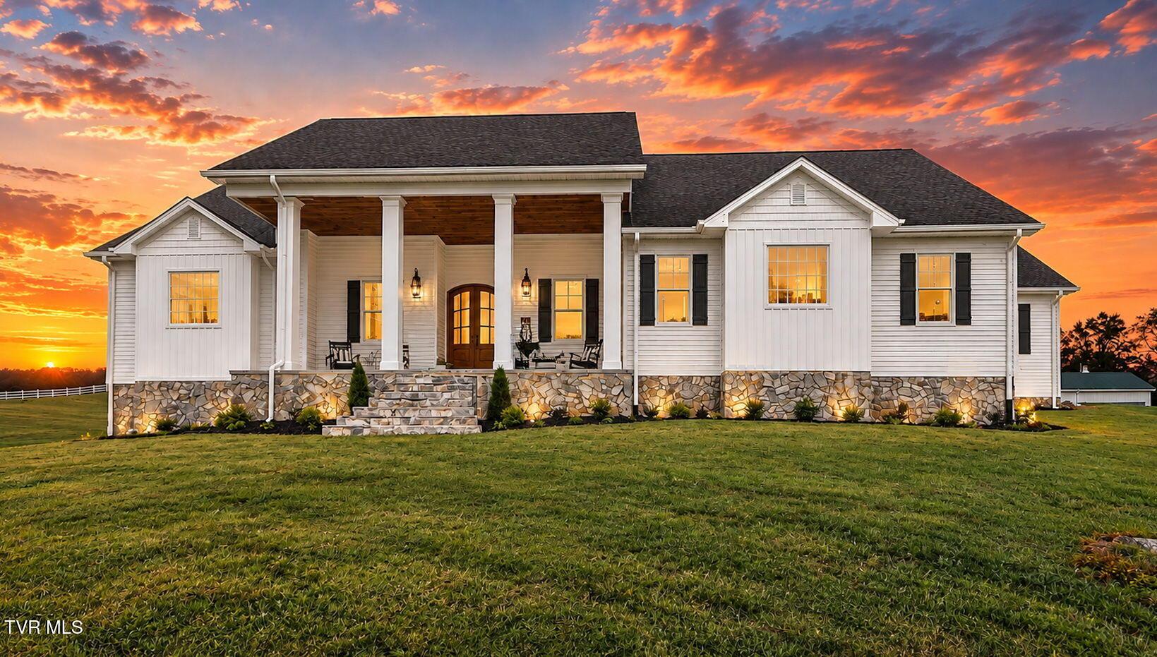 Photo of 4 bed, 3 bath, 2,632 sq ft single family residence at 167 Gray Road