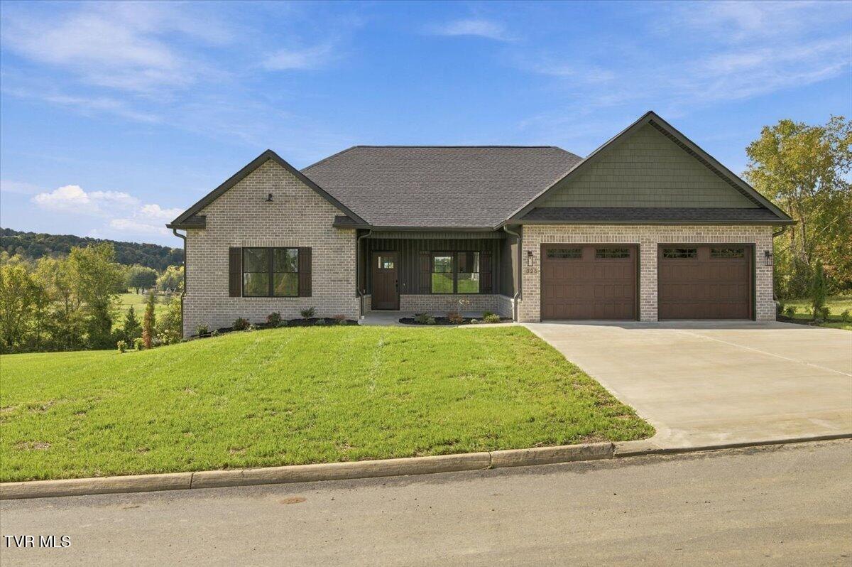 Photo of 3 bed, 2 bath, 2,000 sq ft single family residence at 325 Parker Court